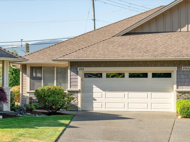 Townhouse for sale in Nanaimo, 101 5934 Kaden Pl, 1041532 | Realtylink.org