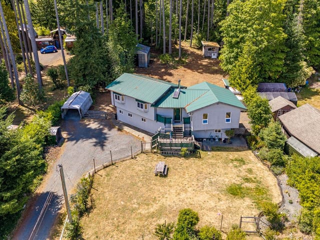 House for sale in Bowser, 4530 Thompson Clarke E Dr, 1041585 | Realtylink.org