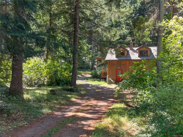 House for sale in Courtenay, 5749 Sea Terrace Rd, 1042044 | Realtylink.org