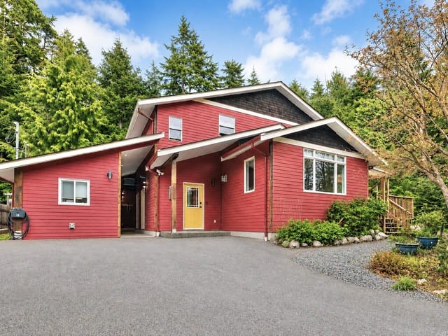 House for sale in Ucluelet, 1302 Victoria Rd, 1042314 | Realtylink.org