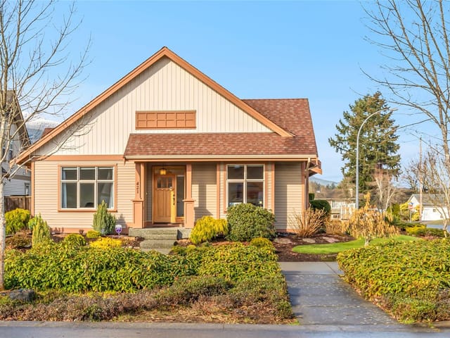 House for sale in Nanaimo, 421 Poets Trail Dr, 1042372 | Realtylink.org
