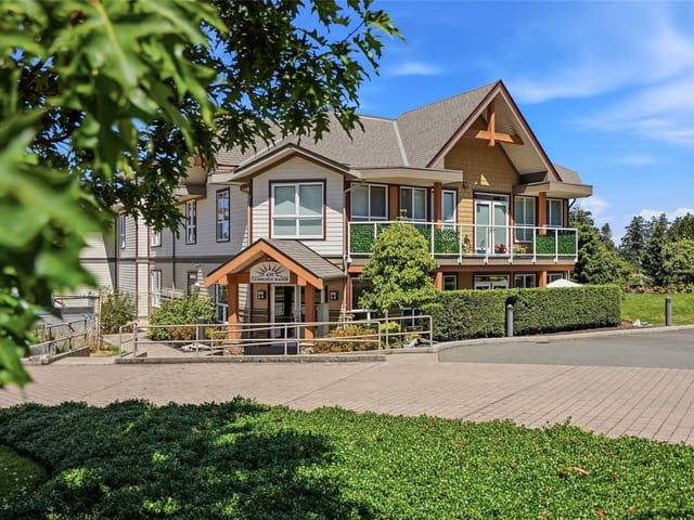 Apartment for sale in Qualicum Beach, 203 439 College Rd, 1042476 | Realtylink.org