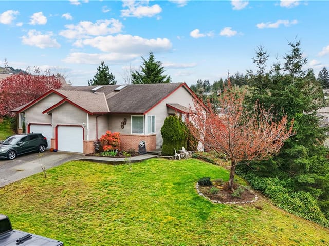 1/2 Duplex for sale in Nanaimo, 4895 Fairbrook Cres, 1042665 | Realtylink.org