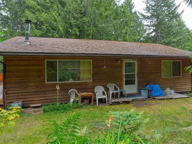 House for sale in Qualicum Beach, 740 Spider Lake Rd, 1042774 | Realtylink.org