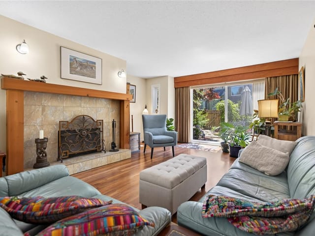 Apartment for sale in Comox, 112 2250 Manor Pl, 1042941 | Realtylink.org