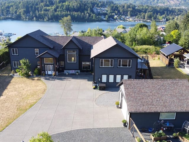 House for sale in Lake Cowichan, 213 Tal Cres, 1042993 | Realtylink.org