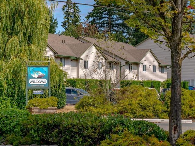 Townhouse for sale in Nanaimo, 8 1906 Bowen Rd, 1043062 | Realtylink.org