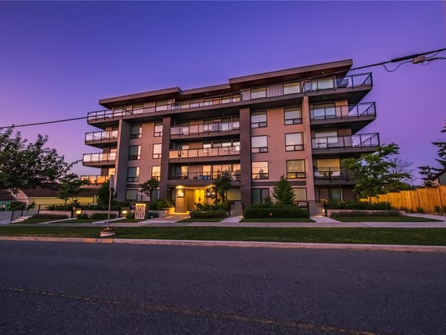 Apartment for sale in Nanaimo, 407 119 Haliburton St, 1043212 | Realtylink.org