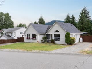 House for sale in Lake Cowichan, 108 River Rd, 1043405 | Realtylink.org