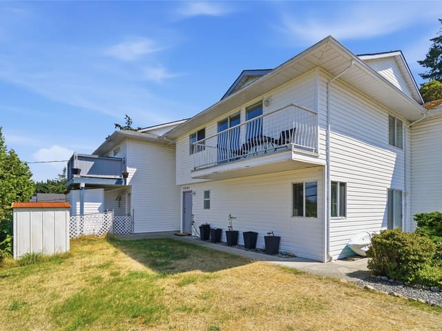 Townhouse for sale in Nanaimo, 1 4801 Hammond Bay Rd, 1043605 | Realtylink.org