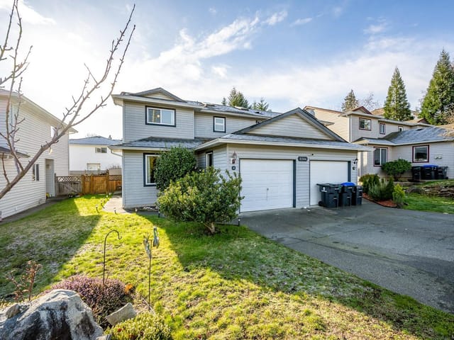 1/2 Duplex for sale in Courtenay, A 2284 1st St, 1043741 | Realtylink.org
