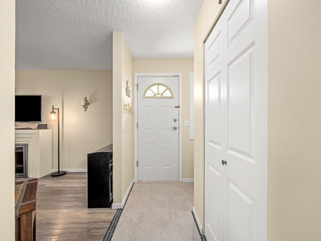 1/2 Duplex for sale in Courtenay, A 2284 1st St, 1043741 | Realtylink.org
