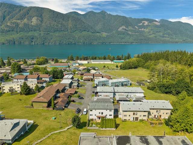 Townhouse for sale in Port Alice, 81 McKay Cres, 1044007 | Realtylink.org