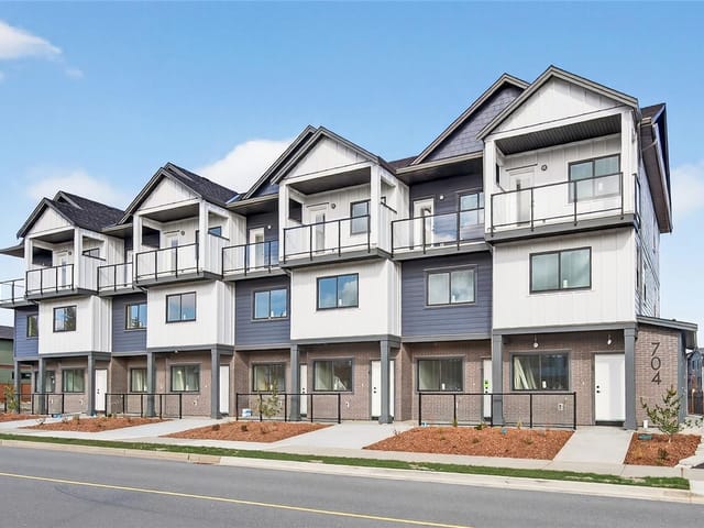 Townhouse for sale in Campbell River, 8 704 Beaver Creek Blvd, 1044071 | Realtylink.org