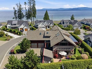 House for sale in Qualicum Beach, 880 Bluffs Dr, 1044244 | Realtylink.org