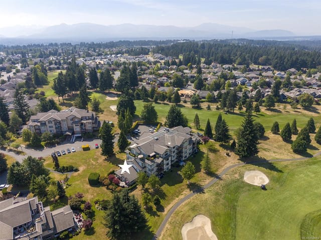 Apartment for sale in Courtenay, 216 3666 Royal Vista Way, 1044354 | Realtylink.org