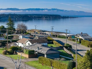 House for sale in Qualicum Beach, 245 Elizabeth Ave, 1044461 | Realtylink.org