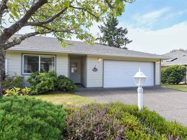 Townhouse for sale in Comox, 8 417 Heather Ct, 1044593 | Realtylink.org