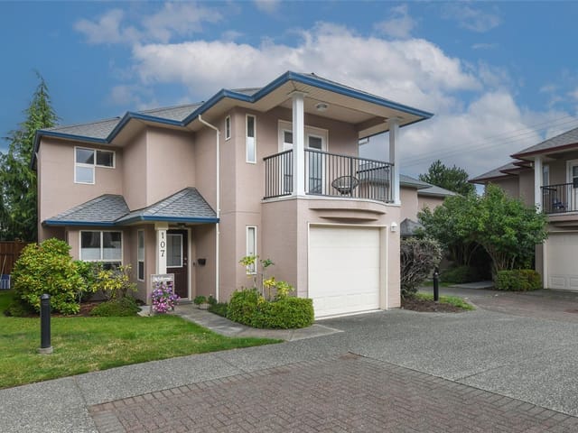 Townhouse for sale in Comox, 107 720 Aspen Rd, 1044603 | Realtylink.org