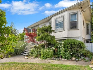 House for sale in Victoria, 384 Burnside E Rd, 1044678 | Realtylink.org