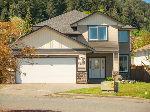 House for sale in Ladysmith, 525 Ballou Pl, 1044750 | Realtylink.org