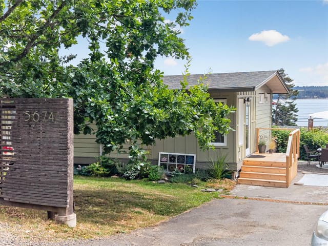 Manufactured Home for sale in Union Bay, 5674 Market St, 1044795 | Realtylink.org