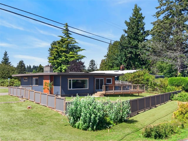 House for sale in Campbell River, 3584 Island Hwy, 1044925 | Realtylink.org