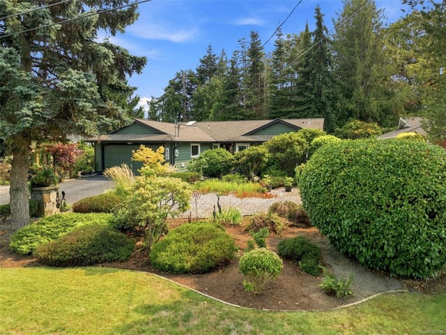 House for sale in Qualicum Beach, 1056 Mallard Pl, 1045038 | Realtylink.org