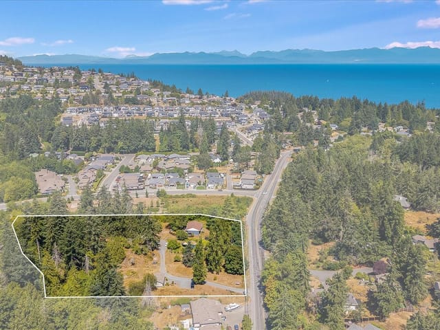 Multi-family for sale in Nanaimo, 3315 Hammond Bay Rd, 1045072 | Realtylink.org