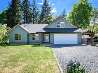 House for sale in Fanny Bay, 7478 Yake Rd, 1045158 | Realtylink.org