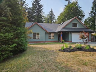 House for sale in Fanny Bay, 7478 Yake Rd, 1045158 | Realtylink.org