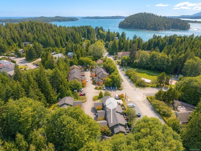 Townhouse for sale in Tofino, 6 301 Arnet Rd, 1045208 | Realtylink.org