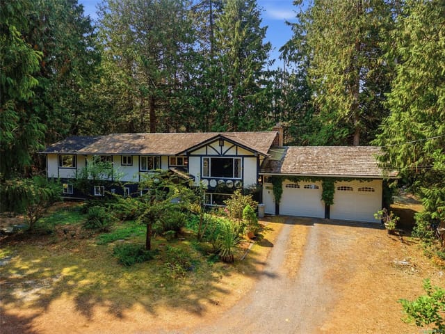House for sale in Qualicum Beach, 850 Village Way, 1046350 | Realtylink.org