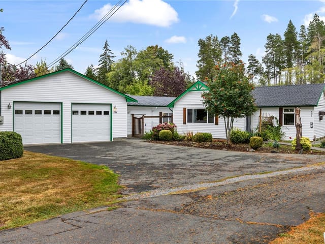 House for sale in Parksville, 594 Pym N St, 1046545 | Realtylink.org