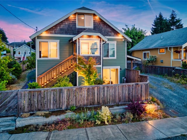 House for sale in Nanaimo, 726 Haliburton St, 1046650 | Realtylink.org