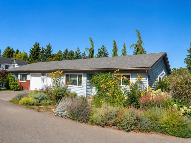 Townhouse for sale in Courtenay, F 1670 Piercy Ave, 1046846 | Realtylink.org