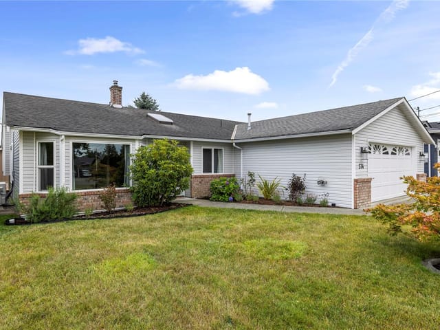 House for sale in Parksville, 574 Hirst Ave, 1047147 | Realtylink.org