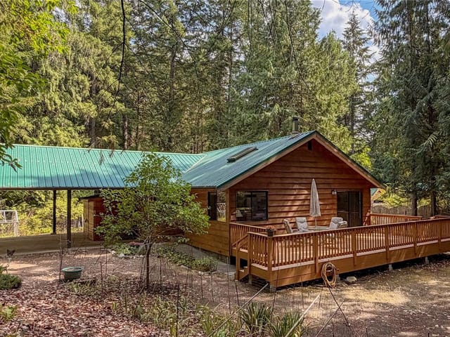 House for sale in Gabriola Island, 920 Carmen Cres, 1047621 | Realtylink.org