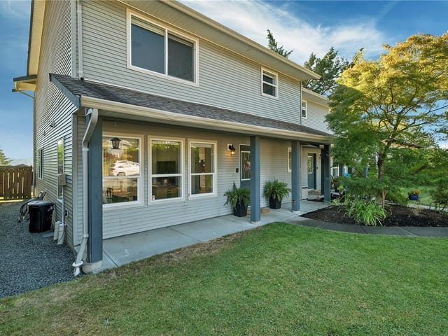 1/2 Duplex for sale in Campbell River, A 331 McLean St, 1047652 | Realtylink.org