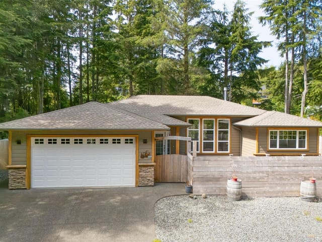 House for sale in Ucluelet, 884 Elina Rd, 1047683 | Realtylink.org