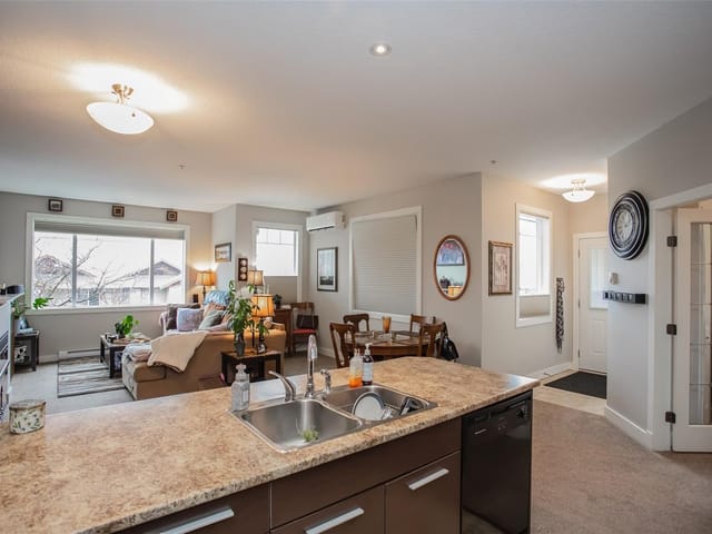 Townhouse for sale in Nanaimo, 6033 Leah Ln, 1047848 | Realtylink.org