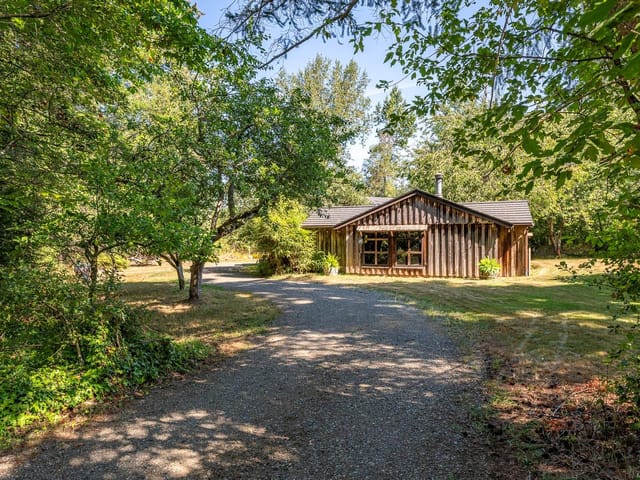 House for sale in Courtenay, 2496 Back Rd, 1047898 | Realtylink.org