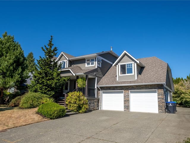 House for sale in Courtenay, 2400 Stirling Cres, 1048084 | Realtylink.org