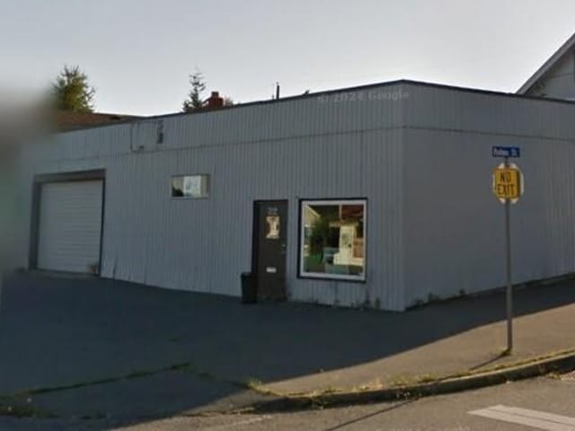 Commercial property for lease in Nanaimo, 1 702 Haliburton St, 1048099 | Realtylink.org