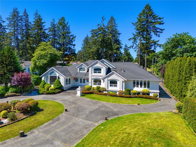 House for sale in Nanaimo, 2415 Departure Bay Rd, 1048327 | Realtylink.org