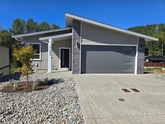 House for sale in Lake Cowichan, 7146 Elkridge Rd, 1048365 | Realtylink.org