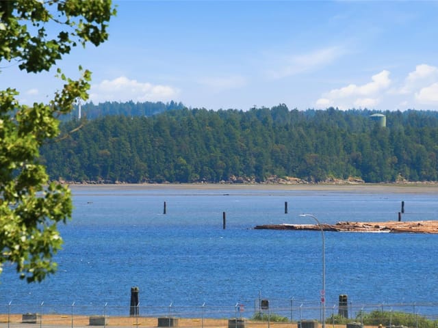 Apartment for sale in Nanaimo, 304 104 Esplanade St, 1048407 | Realtylink.org