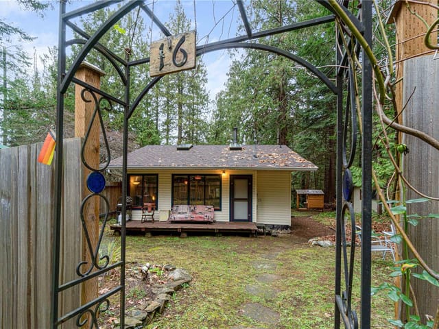 House for sale in Protection Island, 16 Treasure Trl, 1048656 | Realtylink.org