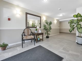 Apartment for sale in Nanaimo, 302 1631 Dufferin Cres, 1048678 | Realtylink.org