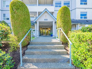 Apartment for sale in Nanaimo, 405 1631 Dufferin Cres, 1048767 | Realtylink.org